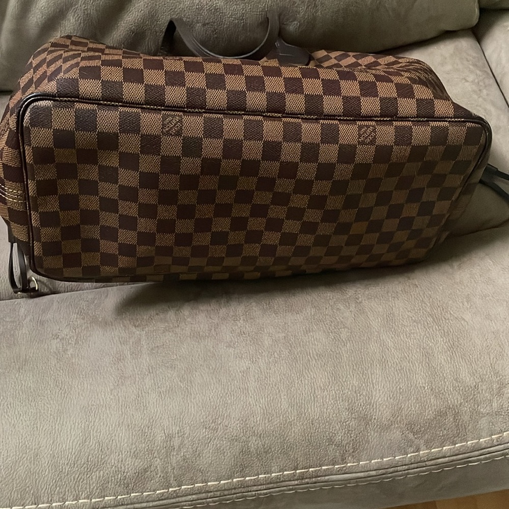 Louis Vuitton Damier GM Neverfull bag with matching pouch EUC - Picture 12 of 16